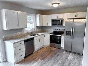 13 Chaney Way in Bowling Green, KY - Building Photo - Building Photo