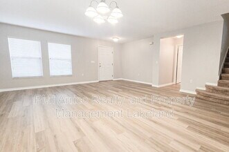 6955 Lake Eaglebrooke Dr in Lakeland, FL - Building Photo - Building Photo