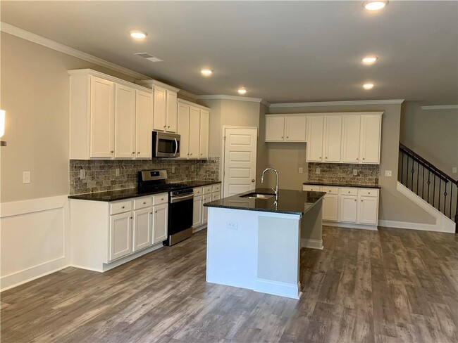 372 Cherryhill Ln in Woodstock, GA - Building Photo - Building Photo