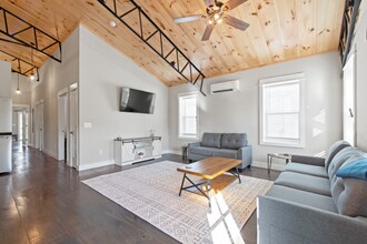 416 Pine Ave in Murrells Inlet, SC - Building Photo - Building Photo