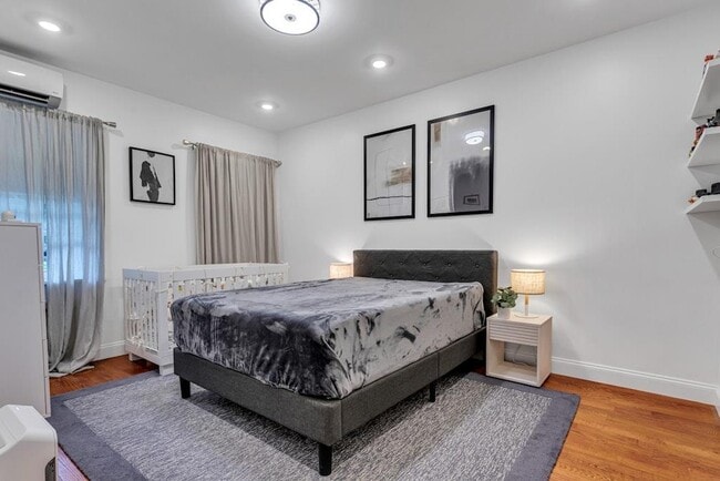 52-24 71st St in Queens, NY - Building Photo - Building Photo