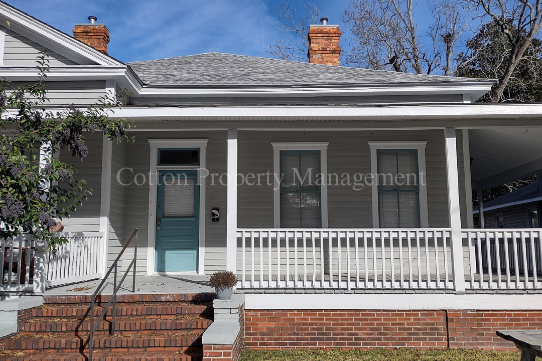 1917 Pender Ave in Wilmington, NC - Building Photo