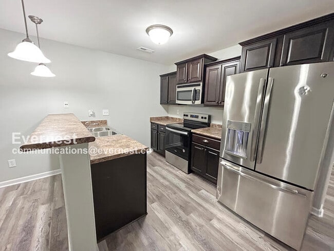 27576 Mystic Dawn Dr in Toney, AL - Building Photo - Building Photo