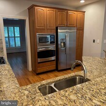 19913 Naples Lakes Terrace in Ashburn, VA - Building Photo - Building Photo