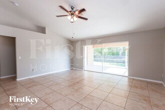 2719 NW 10th St in Cape Coral, FL - Building Photo - Building Photo