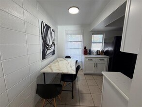 15219 Westminister Ave in Clearwater, FL - Building Photo - Building Photo