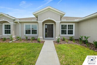 10 Lysander Ln in Palm Coast, FL - Building Photo - Building Photo