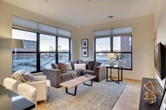 270 4th St E in St. Paul, MN - Building Photo - Building Photo