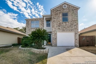 11330 Gunlock Trail in San Antonio, TX - Building Photo