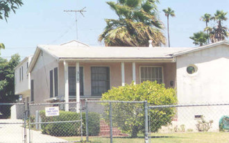 313-319 E 97th St in Inglewood, CA - Building Photo
