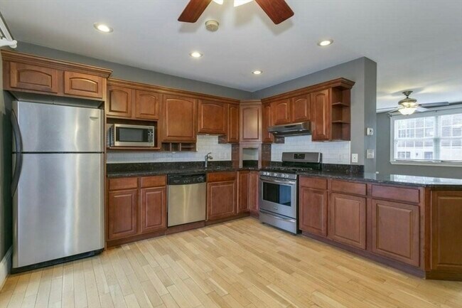 property at 454 W Fourth St