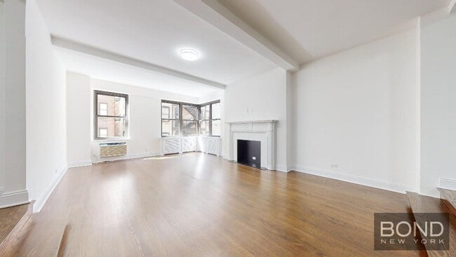 property at 20 5th Ave