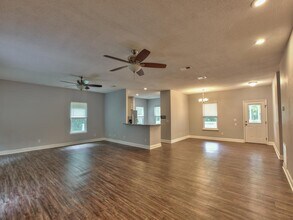 621 Bob Miller Rd in Crawfordville, FL - Building Photo - Building Photo