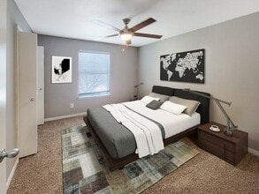 Woodglen Village in Houston, TX - Foto de edificio - Building Photo