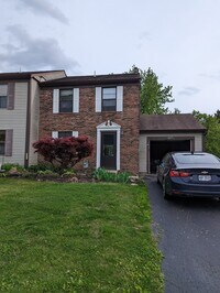 2125 Summit Row Blvd