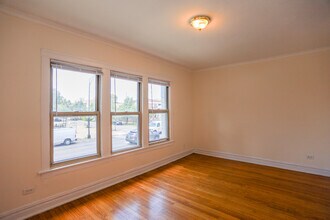 4821 N Kimball Ave, Unit #3B in Chicago, IL - Building Photo - Building Photo