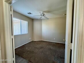 16117 W Madison St in Goodyear, AZ - Foto de edificio - Building Photo