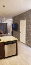 3918 Cherry Ln in Weston, FL - Building Photo - Building Photo