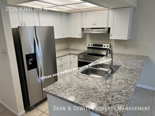 2724 63rd Terrace N in St. Petersburg, FL - Foto de edificio - Building Photo