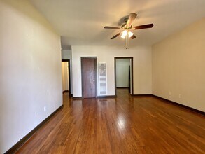 126 S Krueger Ave in New Braunfels, TX - Building Photo - Building Photo