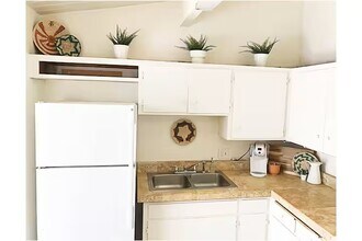 710 3rd St in Encinitas, CA - Building Photo - Building Photo