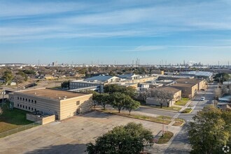 1313 10th St in Galena Park, TX - Building Photo - Building Photo