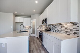 908 Chase St in Denison, TX - Building Photo - Building Photo