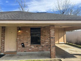6 Rosewood Pl in Hammond, LA - Building Photo