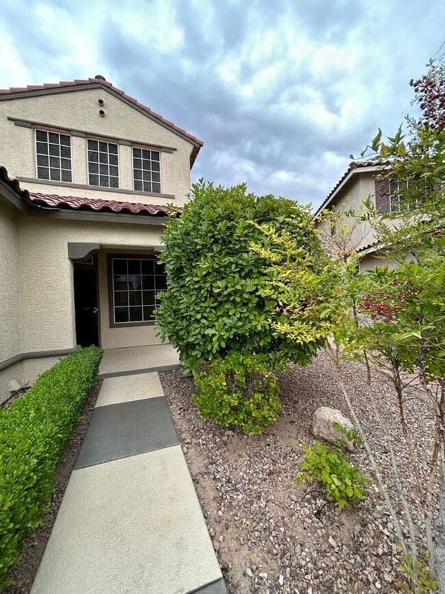 3033 Panorama Ridge Dr