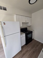 142 Rhode Island St SE in Albuquerque, NM - Building Photo - Building Photo