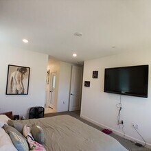 2430 Cascalote Lp in San Diego, CA - Building Photo - Building Photo