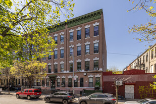 321 Troutman St in Brooklyn, NY - Building Photo - Building Photo