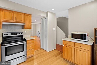 7068 Winter Rose Path in Columbia, MD - Building Photo - Building Photo