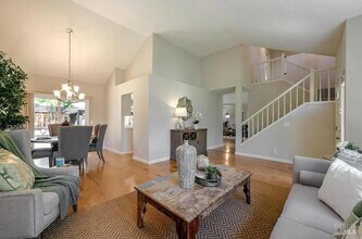 369 Summer Rain Dr in Windsor, CA - Building Photo - Building Photo