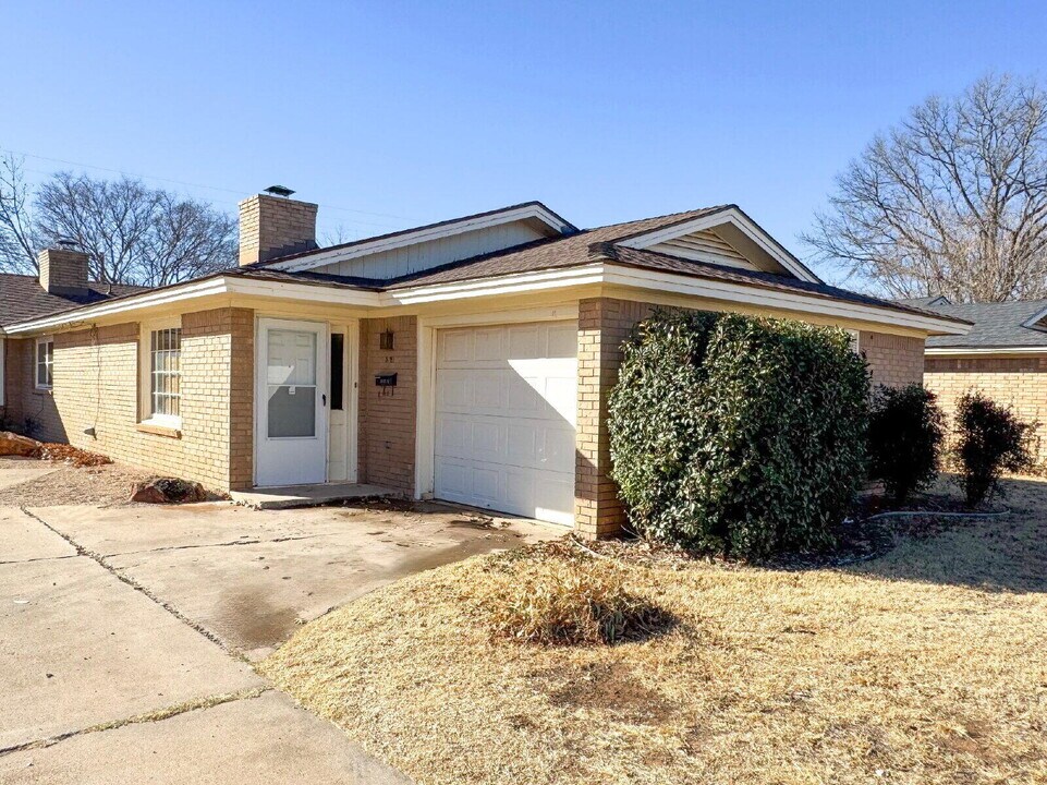 3621 54th St in Lubbock, TX - Building Photo