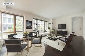 4 W 21st St in New York, NY - Building Photo - Building Photo
