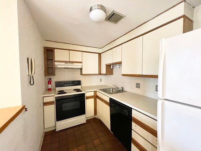 property at 108 Gainsborough St