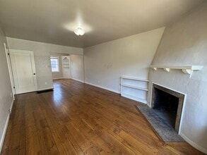 917 Santa Clara Ave, Unit B in Alameda, CA - Building Photo - Building Photo