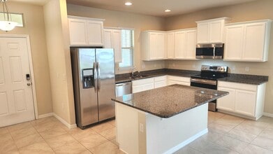 16749 Harper Cove Dr in Winter Garden, FL - Foto de edificio - Building Photo