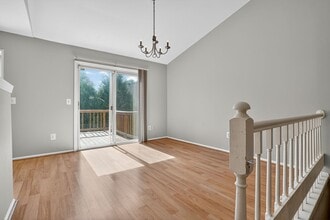 14 Braxton Dr in Sterling, VA - Building Photo - Building Photo