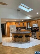 598 Saddle River Rd in Saddle Brook, NJ - Building Photo - Building Photo