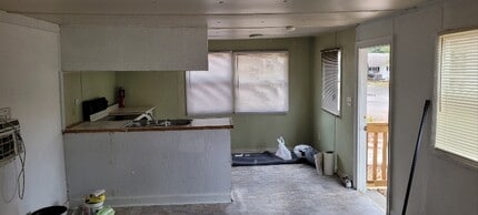 205-437 Holt Ave in Warner Robins, GA - Foto de edificio - Building Photo