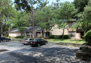 Village Townhomes in Altamonte Springs, FL - Building Photo - Building Photo