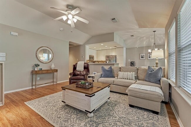 property at 87 Woodlily Pl