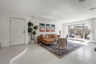 1230 Horn Ave, Unit 101 in West Hollywood, CA - Building Photo - Building Photo