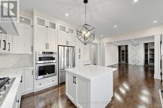 22 Port Royal Ave in Vaughan, ON - Building Photo - Building Photo