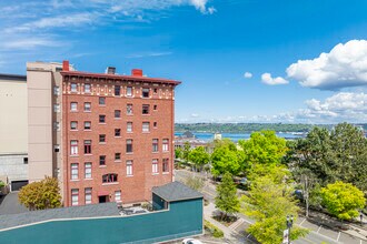 Vintage Y Condominiums in Tacoma, WA - Building Photo - Building Photo