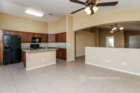 13742 W Peck Dr in Litchfield Park, AZ - Foto de edificio - Building Photo