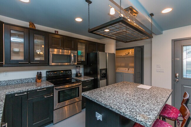 2302 N 36th St-Unit -7 in Phoenix, AZ - Building Photo - Building Photo