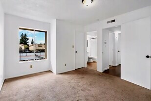 3701 Colonial Dr in Modesto, CA - Building Photo